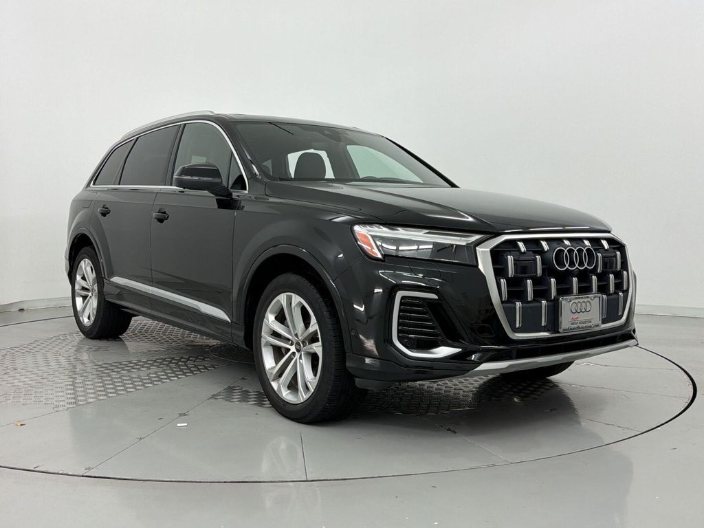 صورة 7 لـ 2025 AUDI Q7 55 PREMIUM PLUS