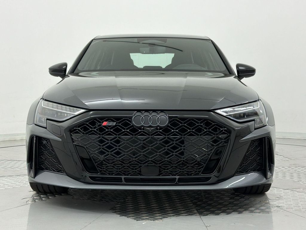 صورة 6 لـ 2026 AUDI RS 3 TFSI QUATTRO S TRONIC