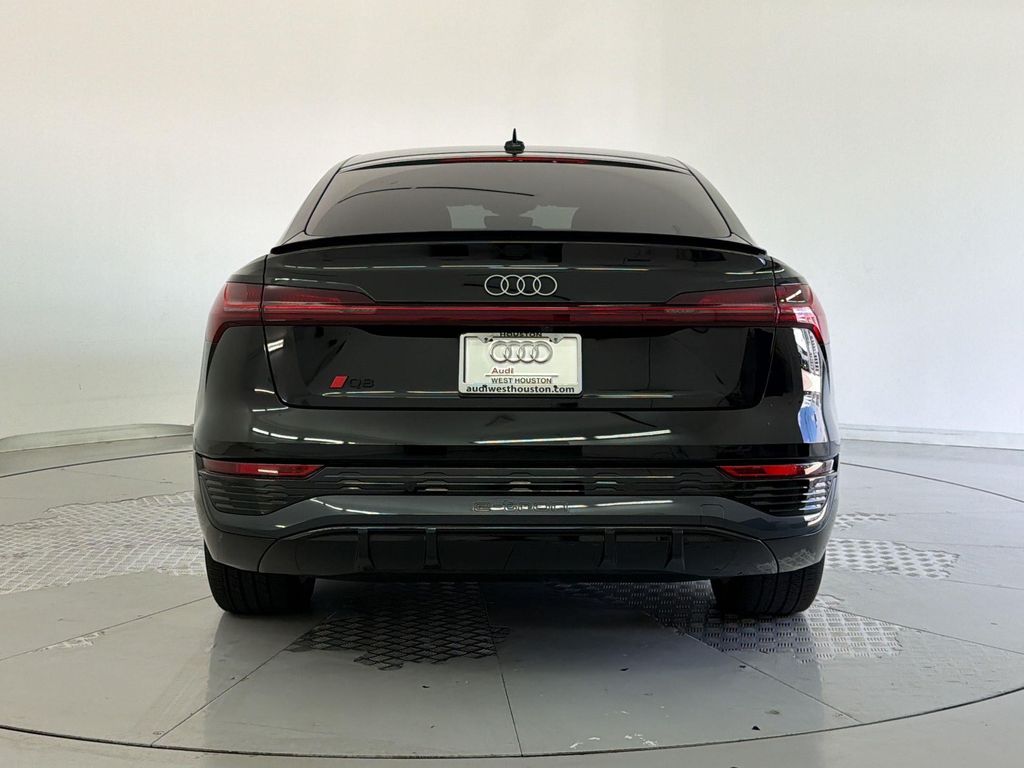 2024 AUDI Q8 E-TRON PREMIUM PLUS photo 10
