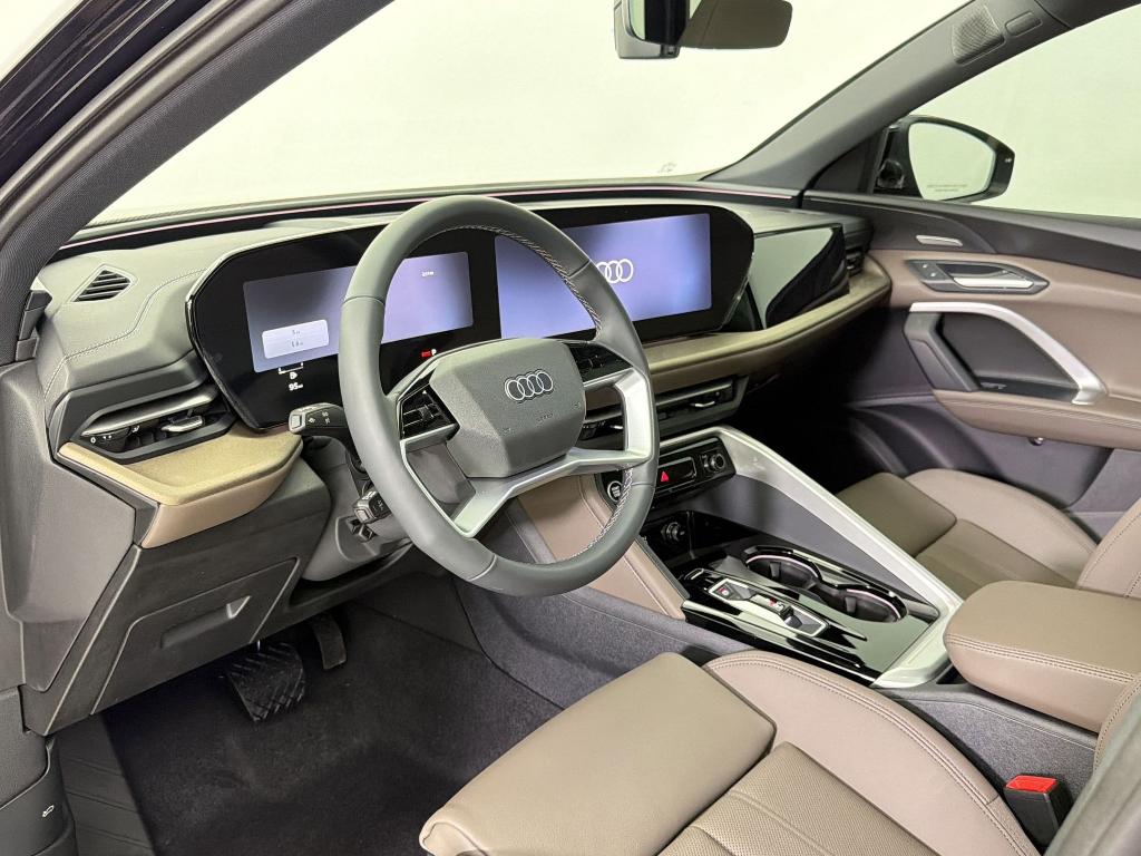 صورة 4 لـ 2026 AUDI Q5 PREMIUM PLUS TFSI QUATTRO S TRONIC