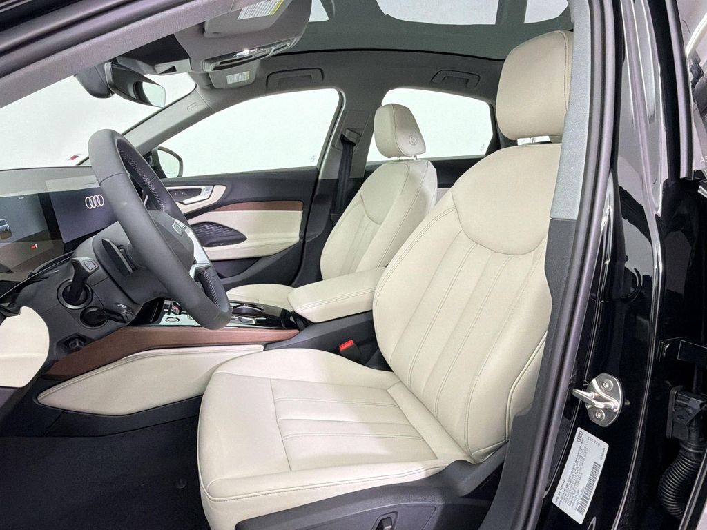 صورة 5 لـ 2026 AUDI A5 PREMIUM TFSI QUATTRO S TRONIC