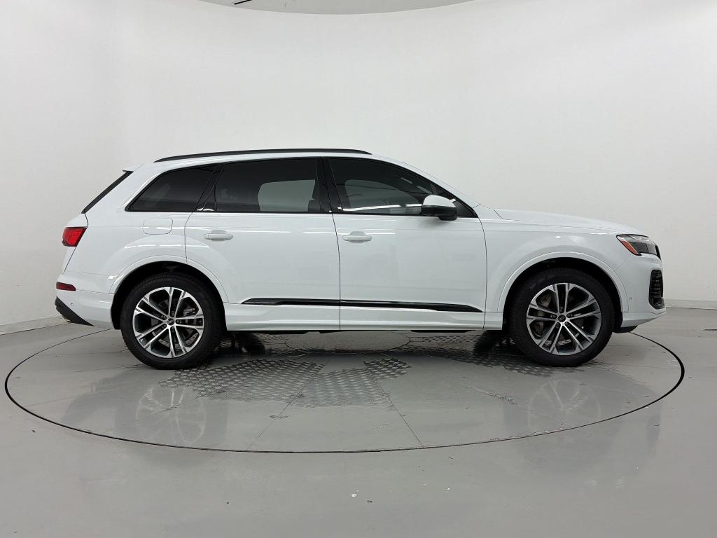 صورة 8 لـ 2026 AUDI Q7 55 PREMIUM