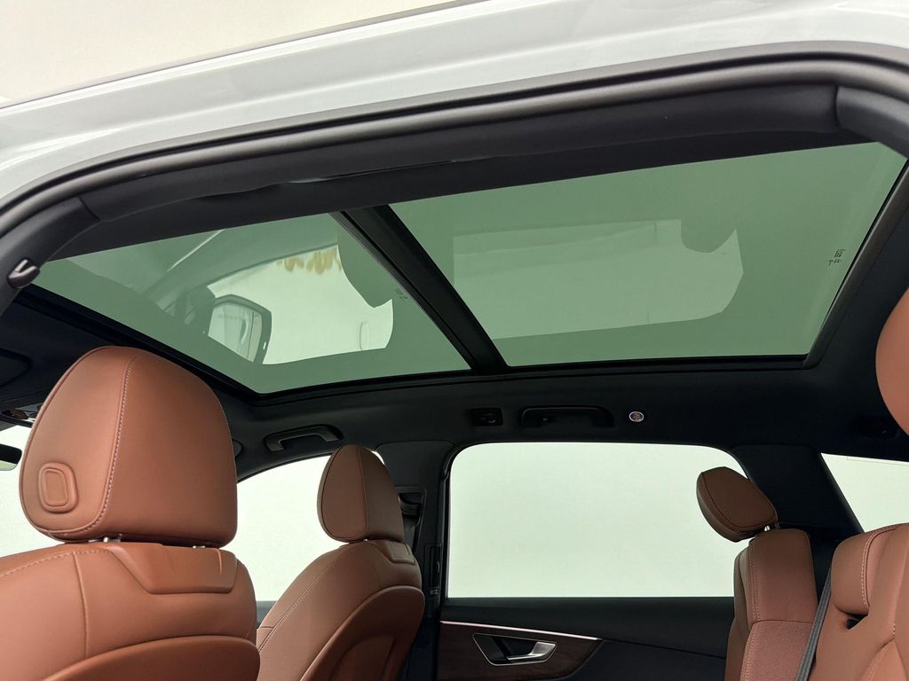 صورة مصغرة 24 لـ 2026 AUDI Q7 45 PREMIUM