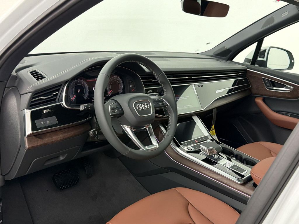 صورة 4 لـ 2026 AUDI Q7 45 PREMIUM