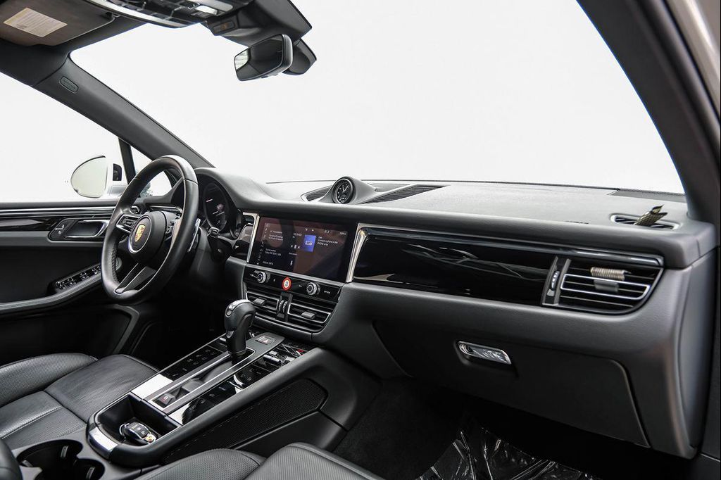 2024 Porsche MACAN — миниатюра 11
