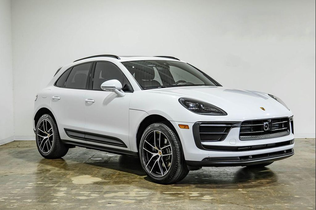 2024 Porsche MACAN — миниатюра 7