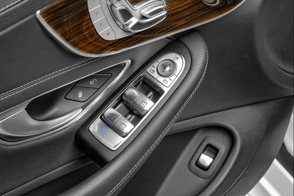 صورة مصغرة 34 لـ 2020 Mercedes-BENZ C-CLASS