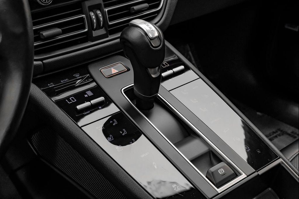 صورة مصغرة 22 لـ 2024 Porsche MACAN