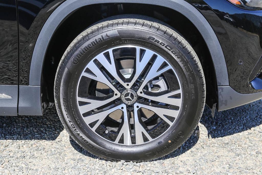 MERCEDES-BENZ GLA - 10