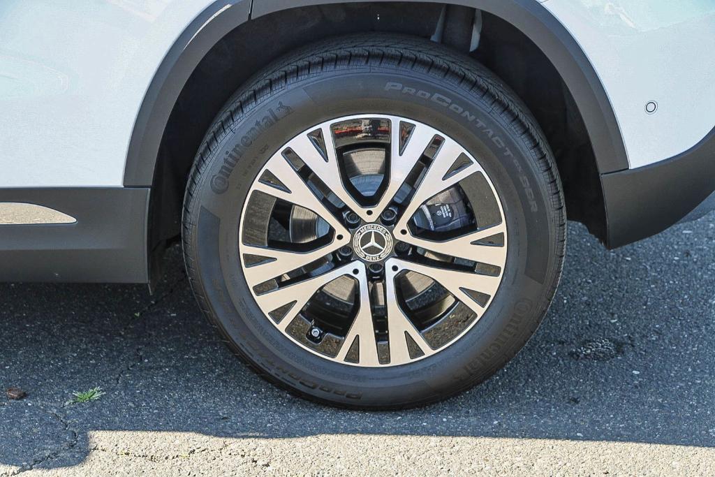 MERCEDES-BENZ GLA - 10