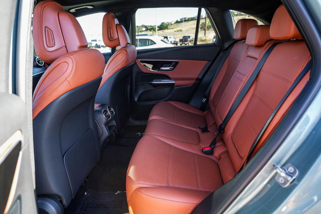 صورة مصغرة 18 لـ 2026 Mercedes-BENZ GLC