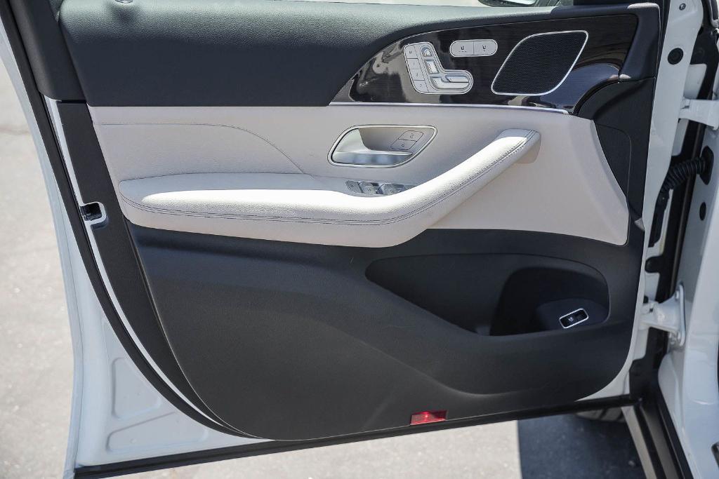 2026 Mercedes-BENZ GLE 缩略图 19