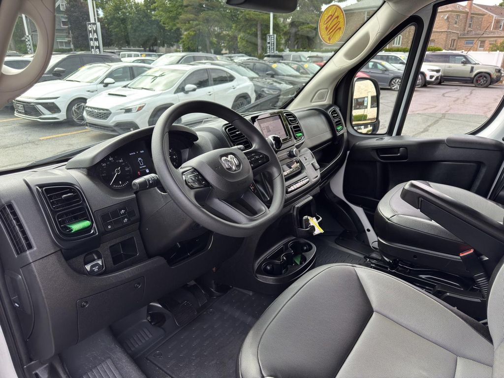 صورة مصغرة 30 لـ 2026 RAM PROMASTER 2500 TRADESMAN