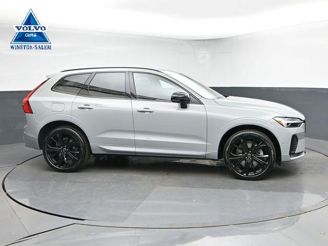 New 2026 Volvo XC60 B5 Ultra Black Edition