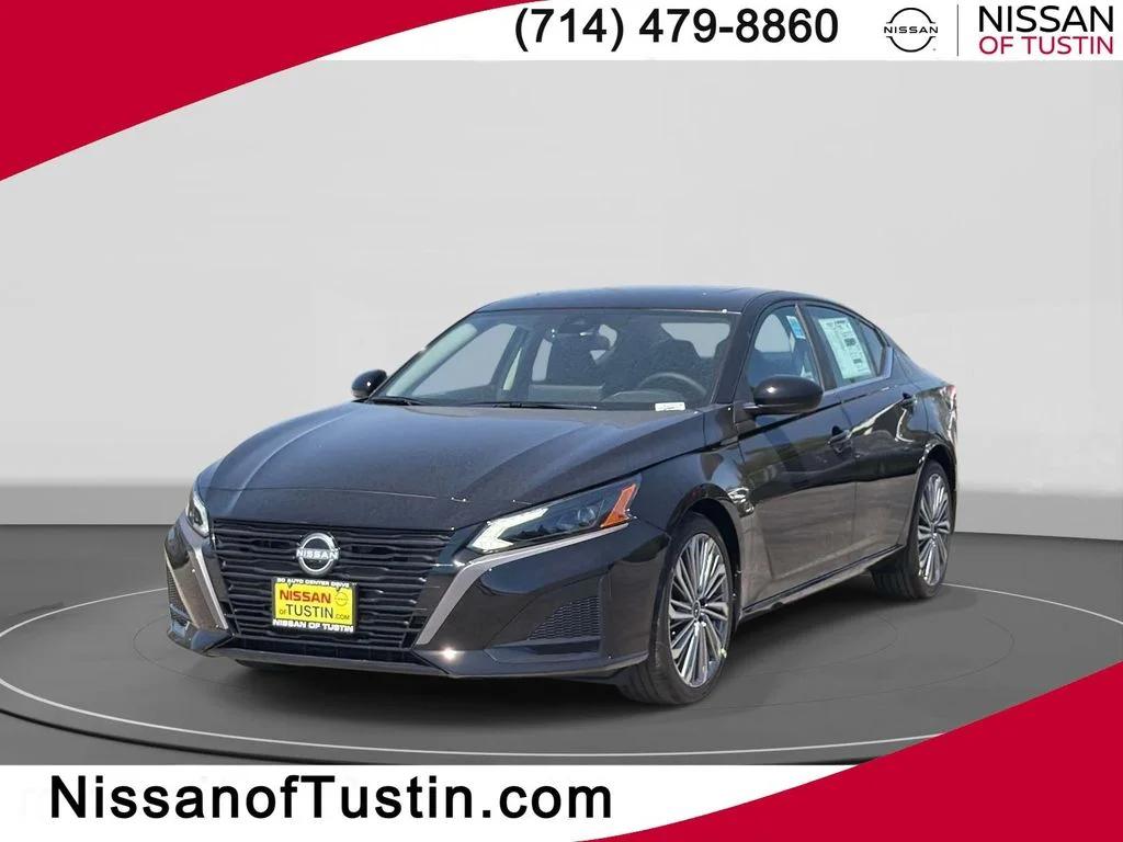 New 2026 Nissan Altima SV FWD