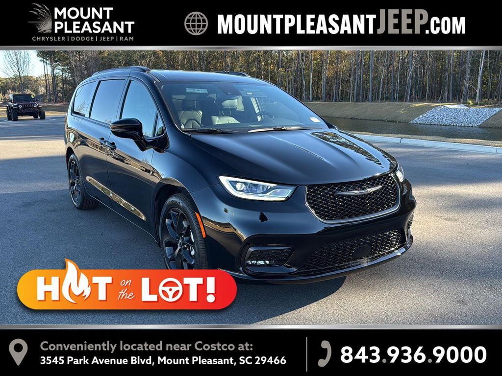 New 2026 Chrysler Pacifica L