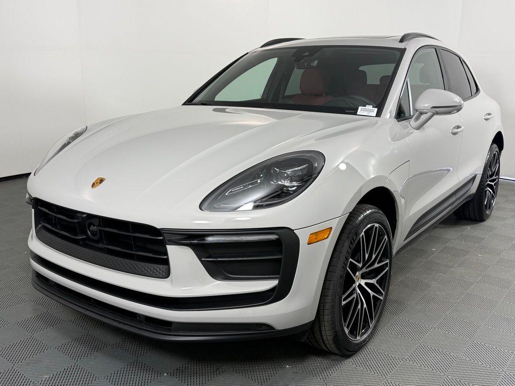 New 2026 Porsche Macan Base
