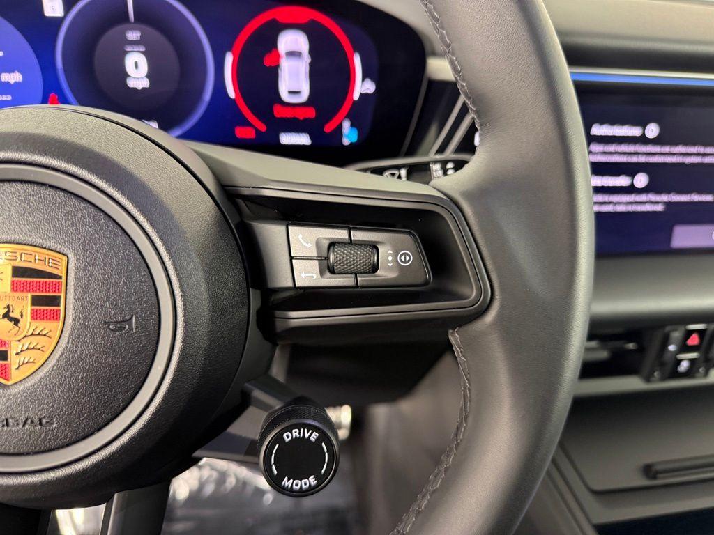 صورة مصغرة 26 لـ 2025 Porsche MACAN 4S