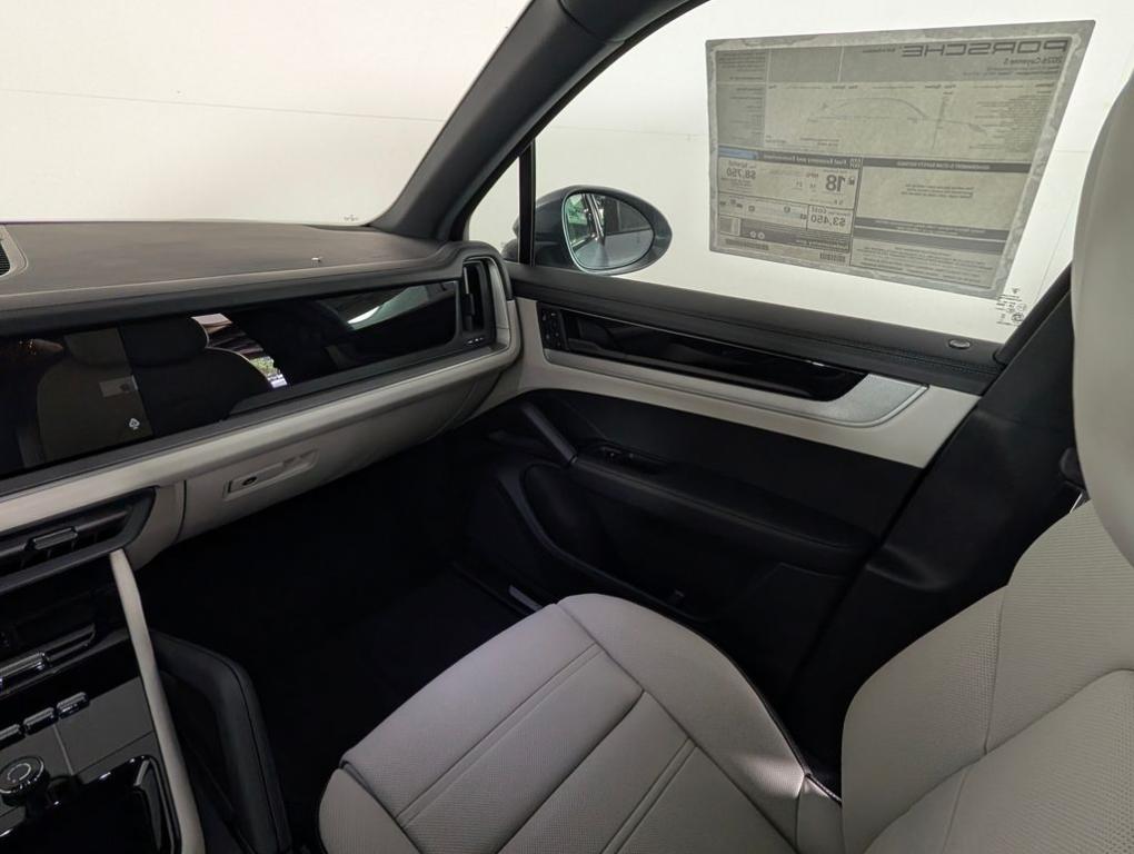 صورة مصغرة 23 لـ 2026 Porsche CAYENNE S