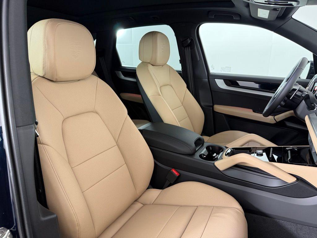 2026 Porsche CAYENNE BASE 缩略图 16