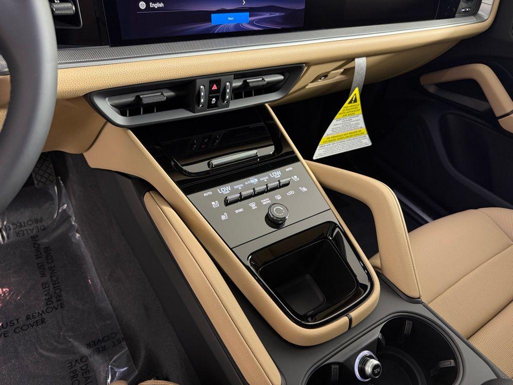 2026 Porsche CAYENNE BASE — миниатюра 24