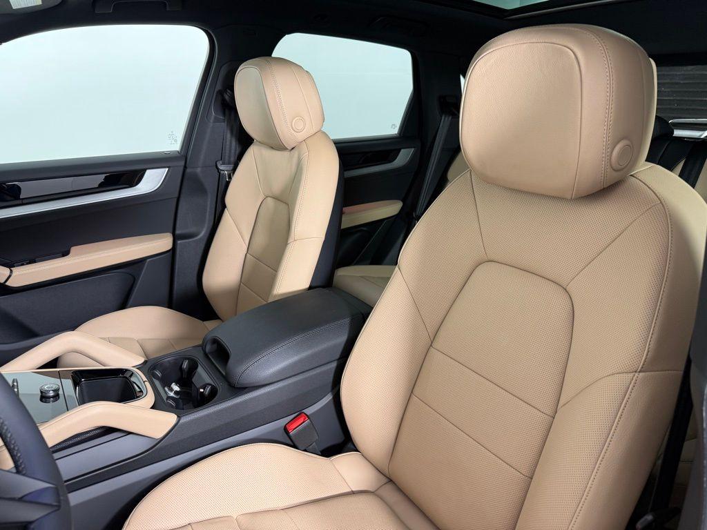 صورة 5 لـ 2026 Porsche CAYENNE BASE