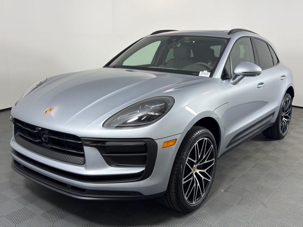 New 2026 Porsche Macan Base