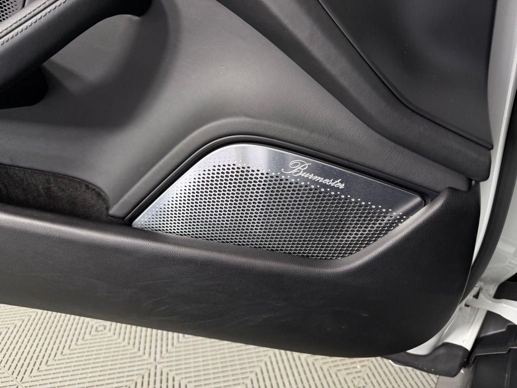 2020 Porsche TAYCAN TURBO S 缩略图 21
