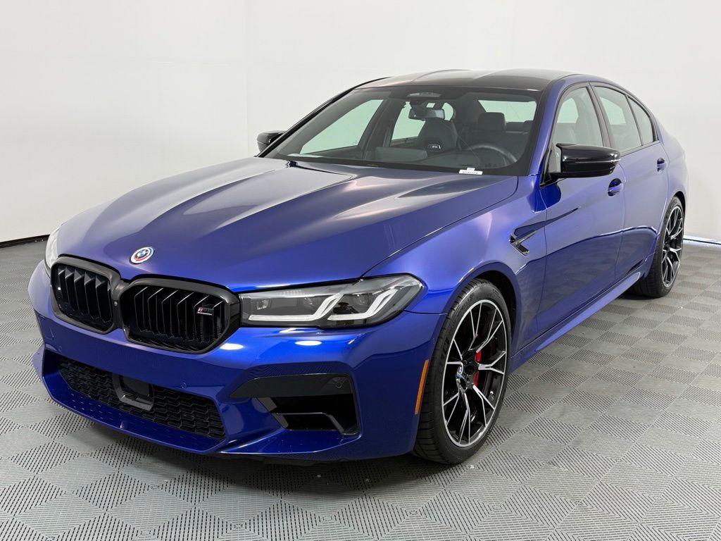 2023 BMW M5