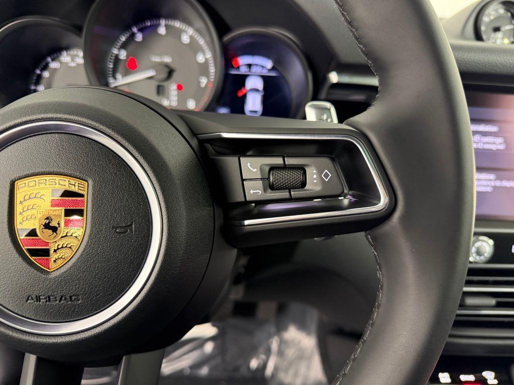 صورة مصغرة 30 لـ 2026 Porsche MACAN BASE