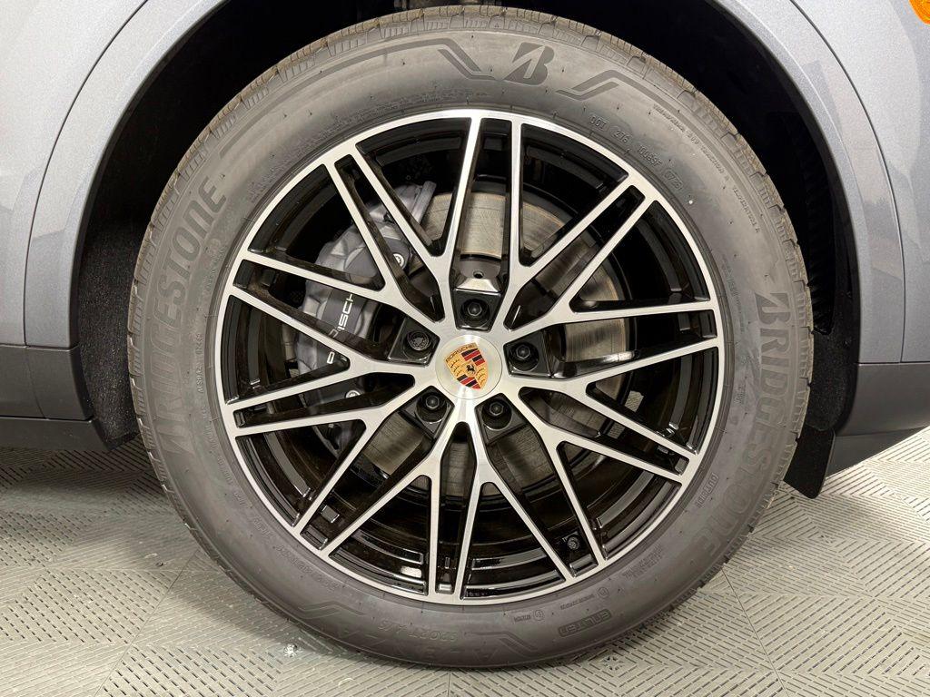 2026 Porsche CAYENNE BASE — миниатюра 14