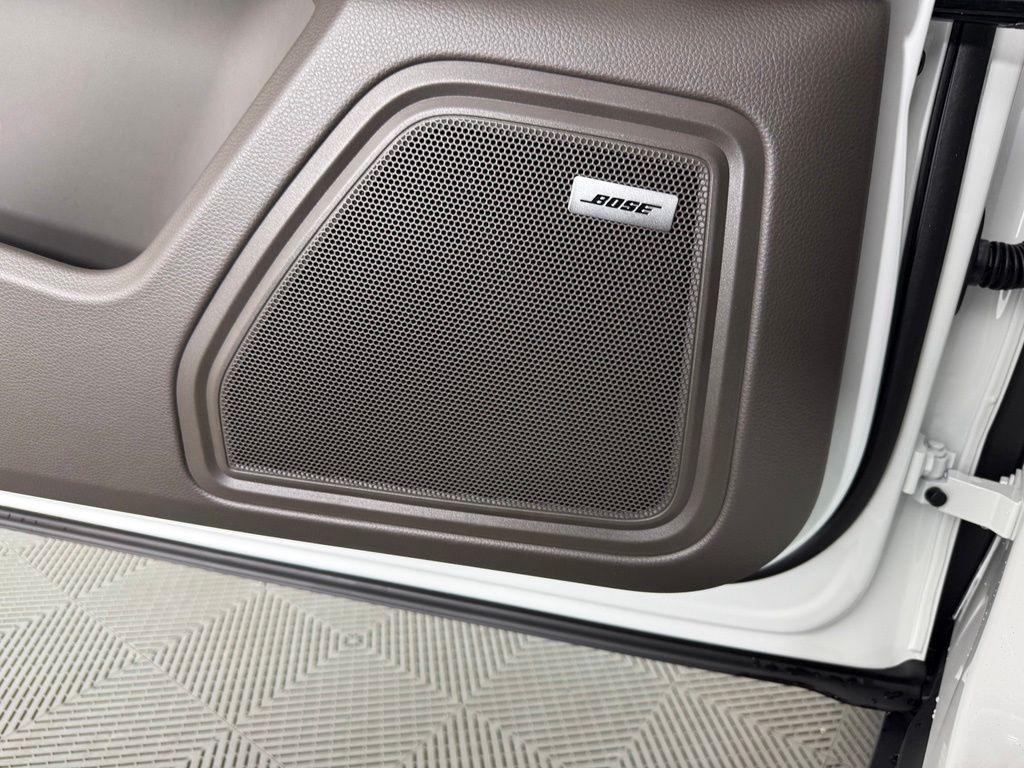 صورة مصغرة 21 لـ 2026 Porsche MACAN BASE