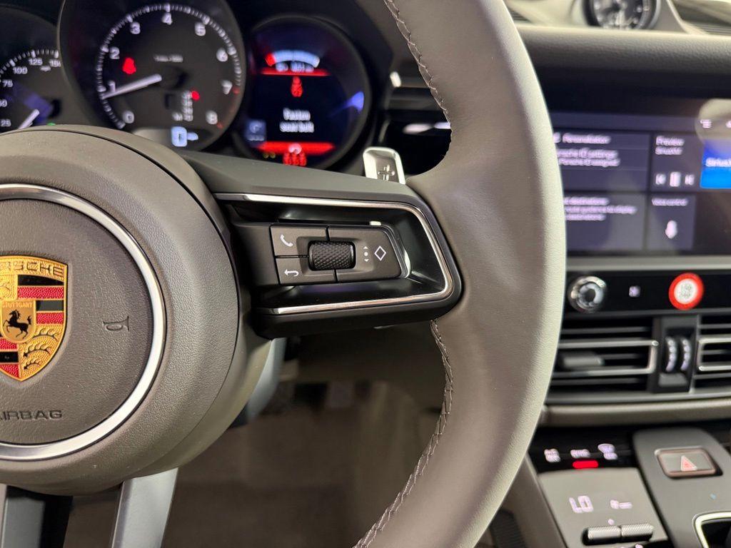 صورة مصغرة 28 لـ 2026 Porsche MACAN BASE