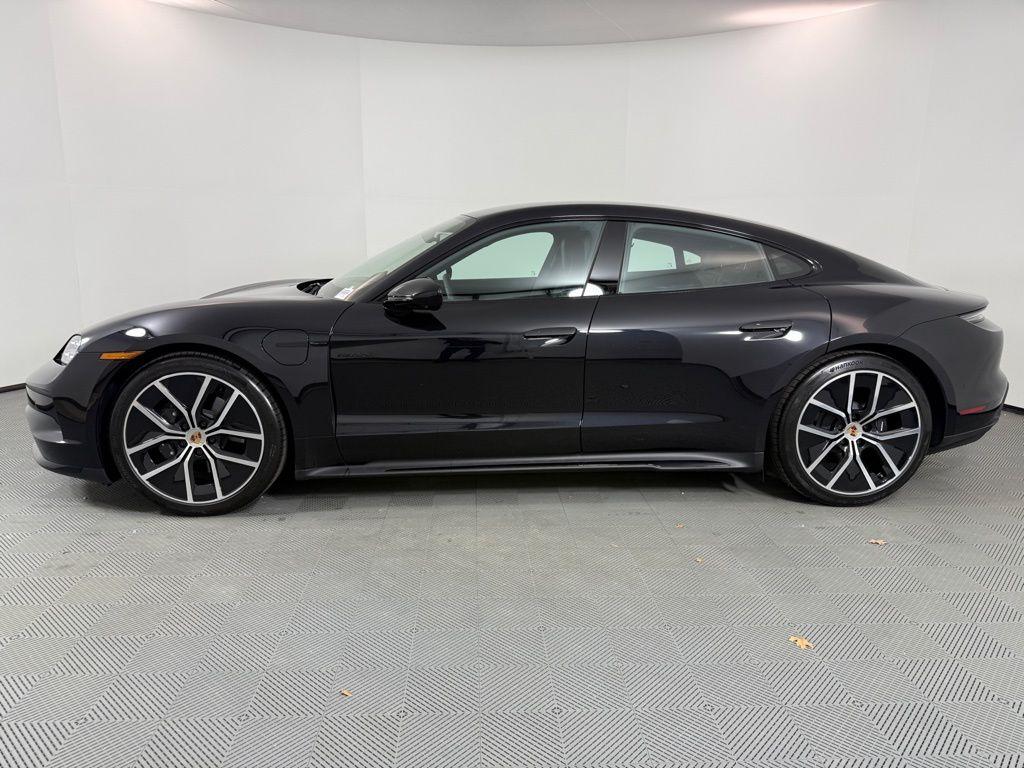 2026 Porsche TAYCAN BASE 照片 2