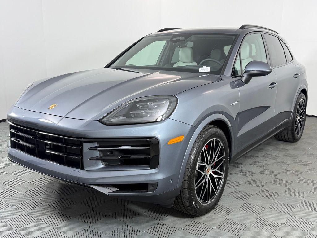 New 2026 Porsche Cayenne S