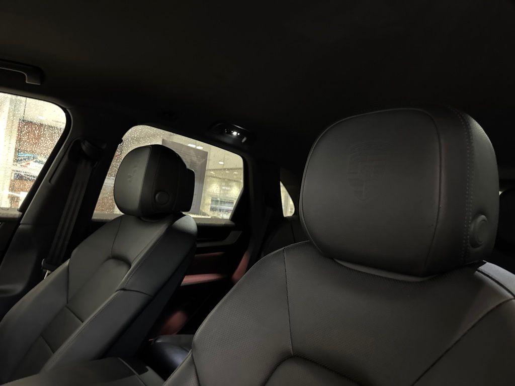 صورة 6 لـ 2025 Porsche CAYENNE BASE