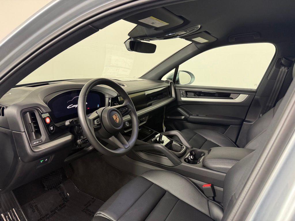 صورة 4 لـ 2025 Porsche CAYENNE BASE