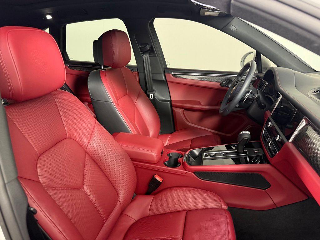 صورة مصغرة 15 لـ 2025 Porsche MACAN GTS
