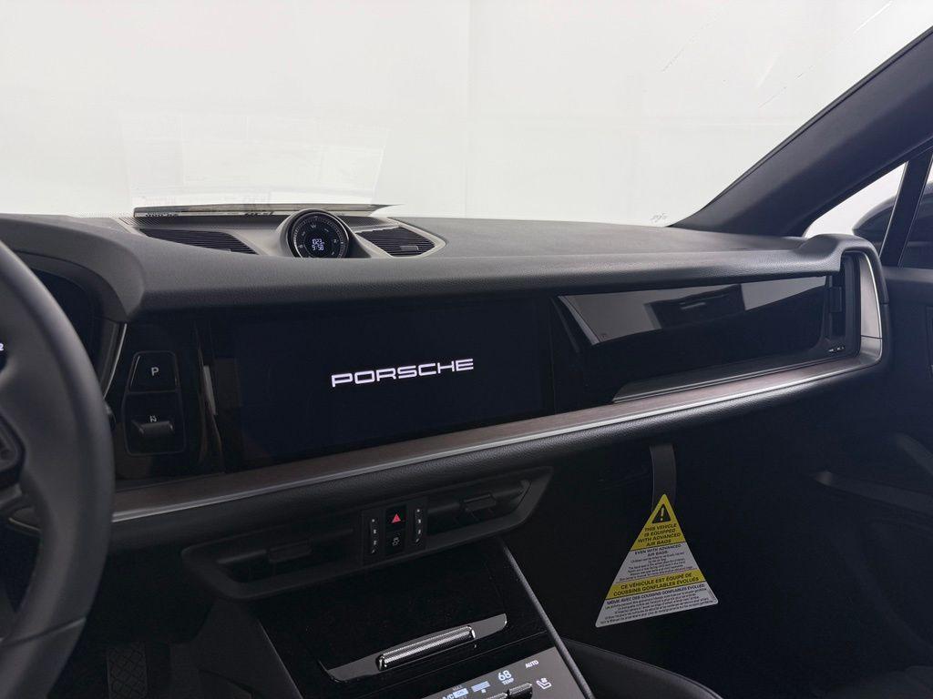 صورة مصغرة 22 لـ 2026 Porsche CAYENNE AWD