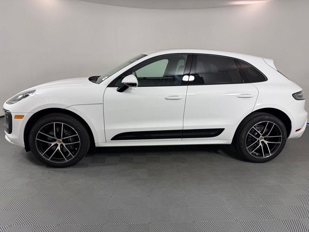 2025 Porsche MACAN BASE 照片 2