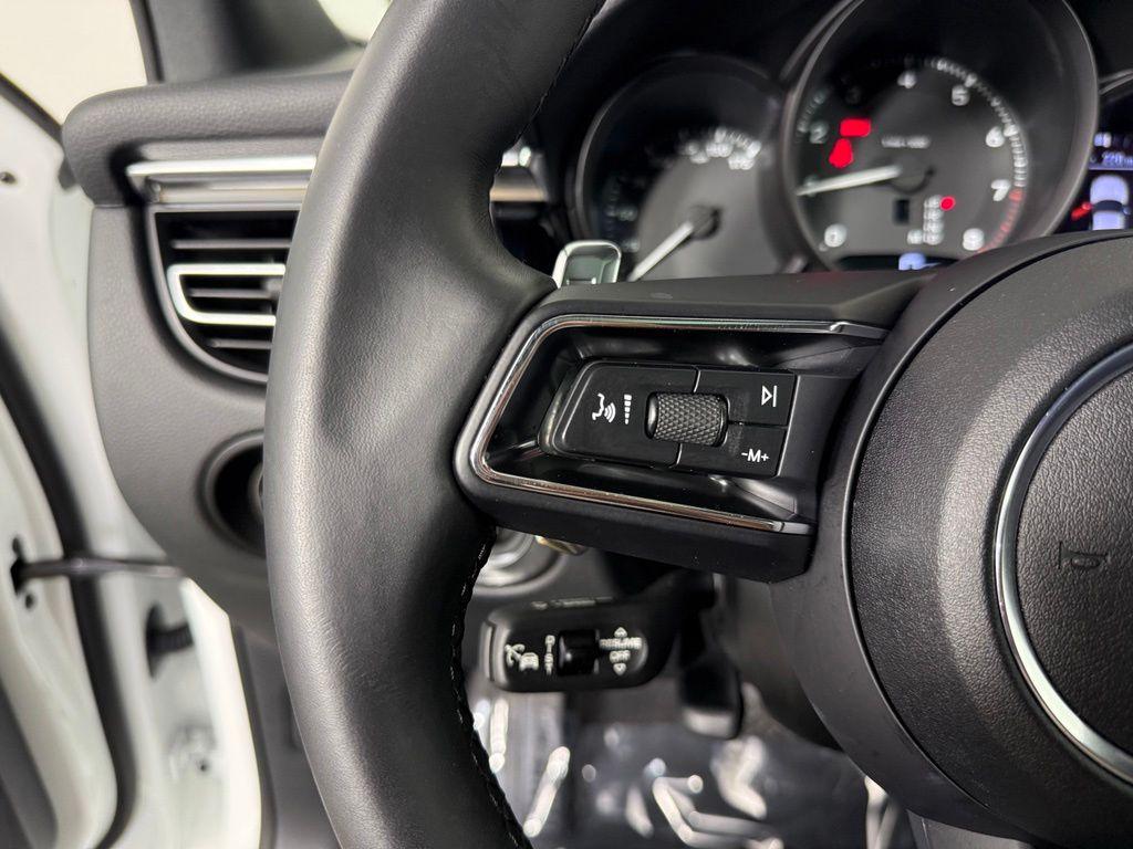 2025 Porsche MACAN BASE — миниатюра 28