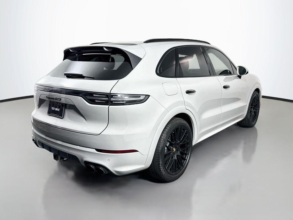 2021 Porsche CAYENNE GTS — фото 7