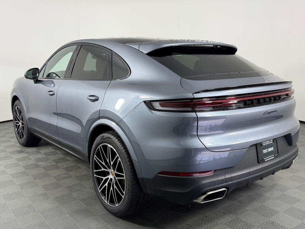 2026 Porsche CAYENNE AWD 照片 3