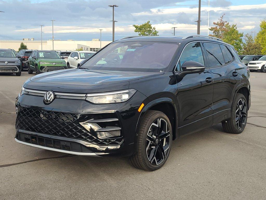 New 2026 Volkswagen Tiguan 2.0T SEL R-Line 4MOTION