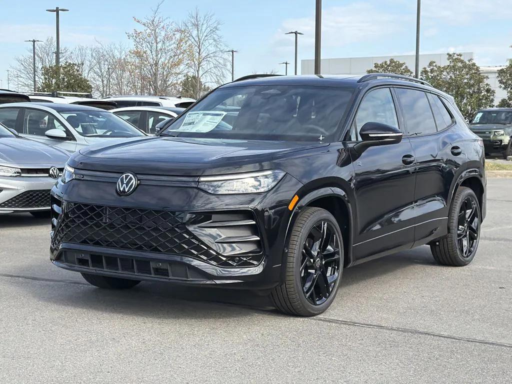 New 2026 Volkswagen Tiguan 2.0T SE R-Line Black