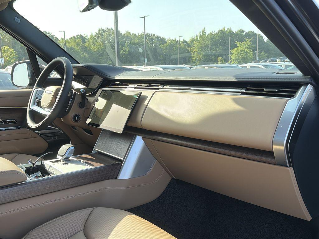 صورة مصغرة 17 لـ 2026 LAND Rover RANGE ROVER P400 SE