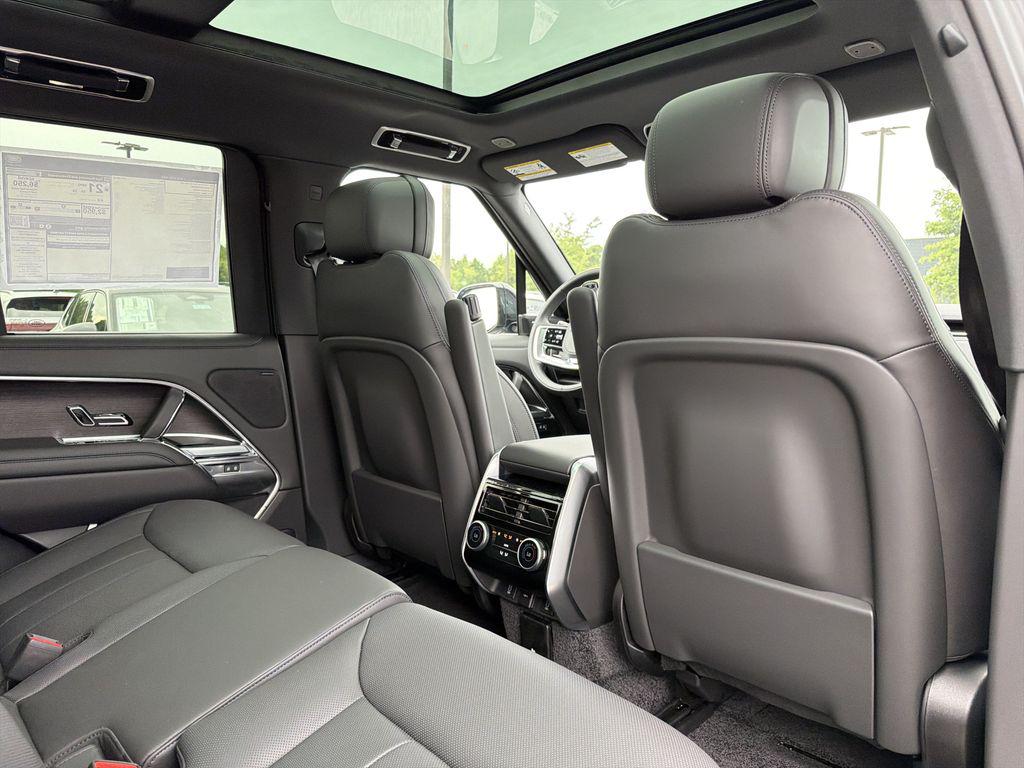 2026 LAND Rover RANGE ROVER P400 SE thumbnail 17