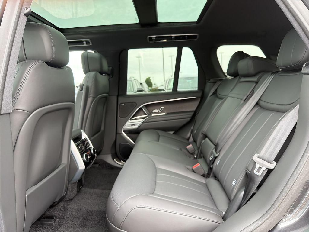 2026 LAND Rover RANGE ROVER P400 SE thumbnail 13