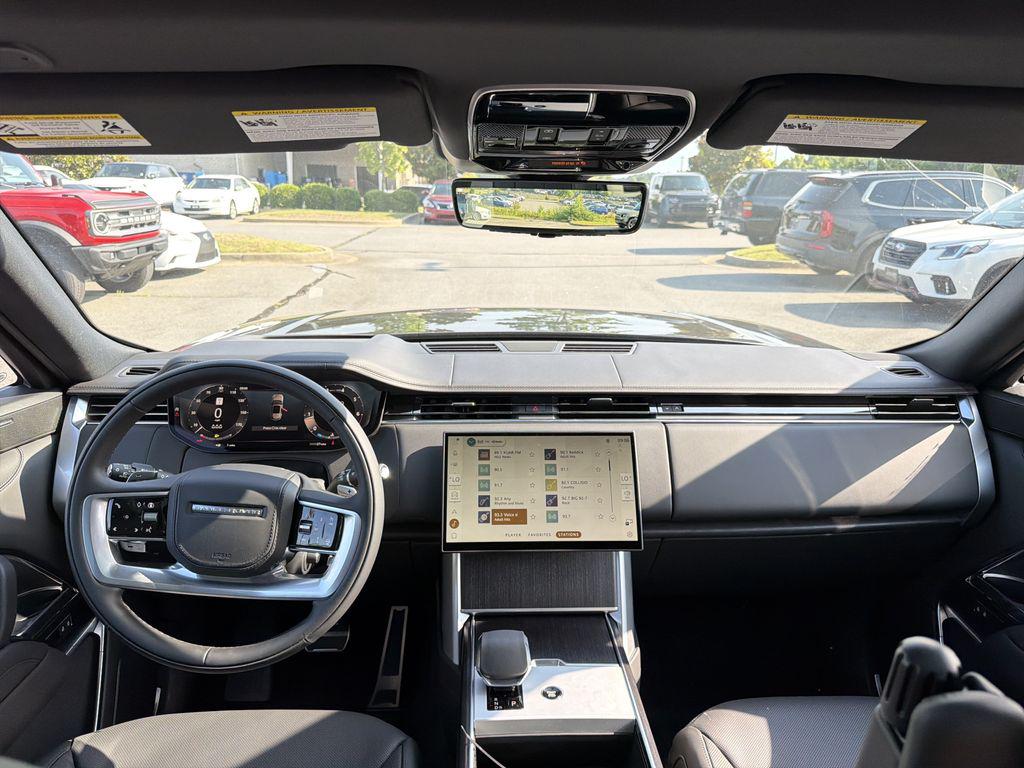 2026 LAND Rover RANGE ROVER P400 SE — миниатюра 18