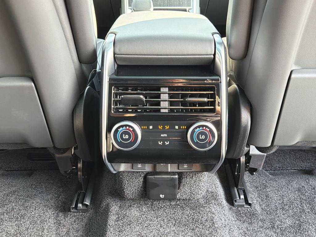 2026 LAND Rover RANGE ROVER P400 SE — миниатюра 19
